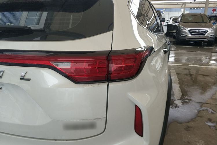 Used Haval LHERY 2021 GT Edition 1.5T Silver Rabbit Exterior 3