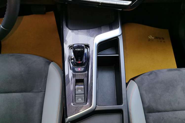 Used Haval LHERY 2021 GT Edition 1.5T Platinum Rabbit Gear Lever