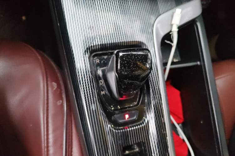 Used Haval LHERY 2021 High-Performance Version 1.5T Golden Rabbit Gear Lever