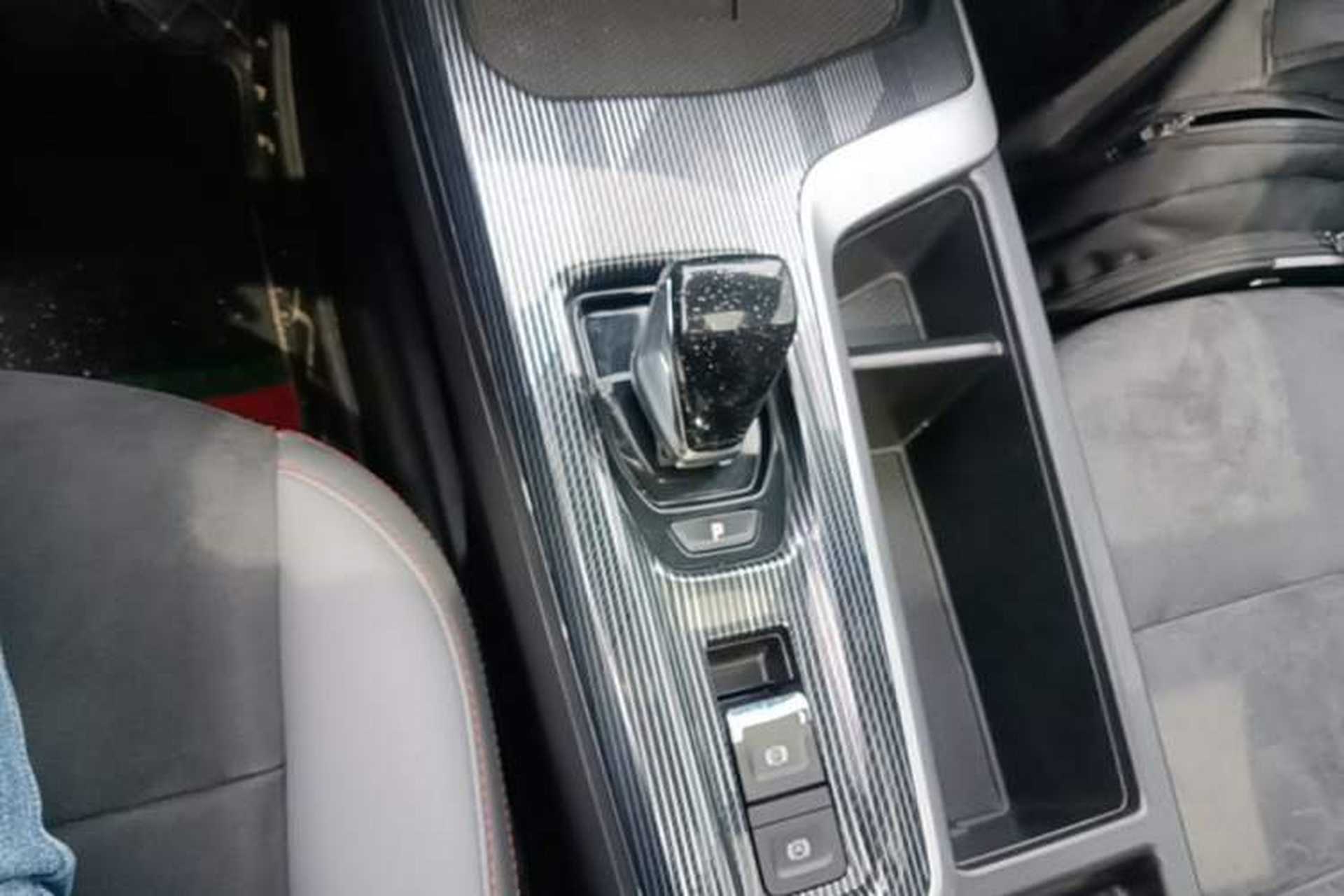 Used Haval LHERY 2021 High-Performance Version 1.5T Golden Rabbit Gear Lever