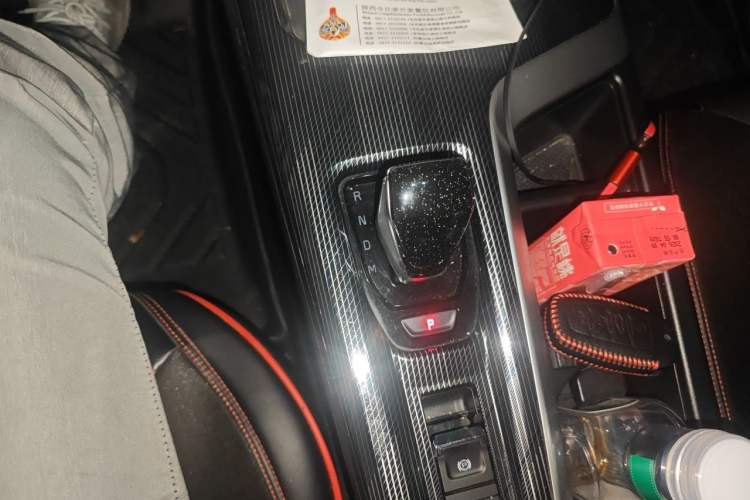 Used Haval LHERY 2021 High-Performance Version 1.5T Golden Rabbit Gear Lever