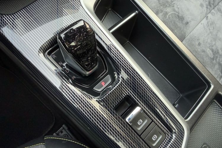 Used Haval LHERY 2021 High-Performance Version 1.5T Golden Rabbit Gear Lever