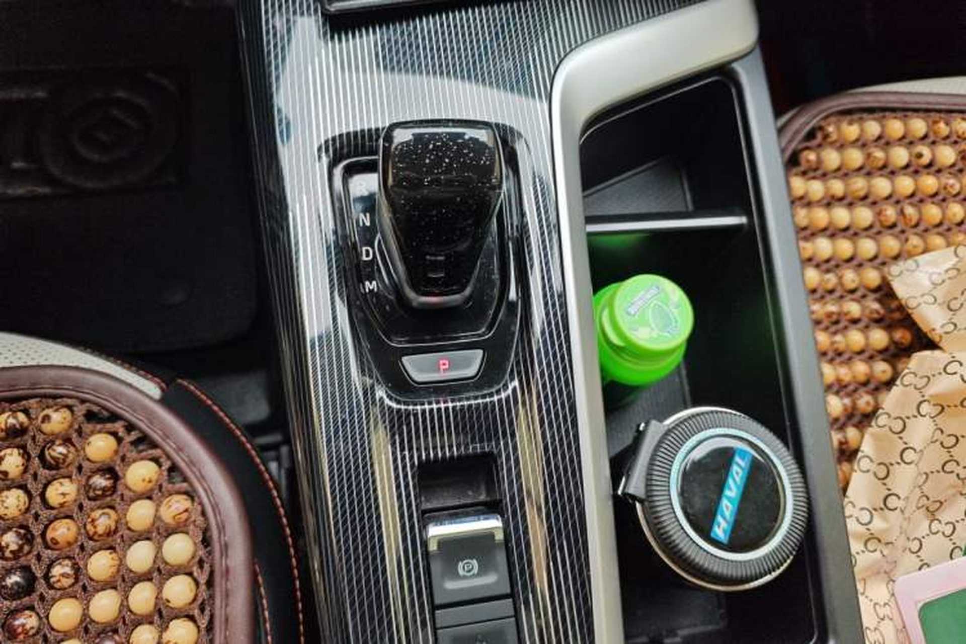 Used Haval LHERY 2021 High-Performance Version 1.5T Golden Rabbit Gear Lever