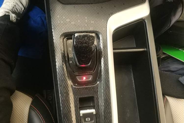 Used Haval LHERY 2021 GT Edition 1.5T Silver Rabbit Gear Lever