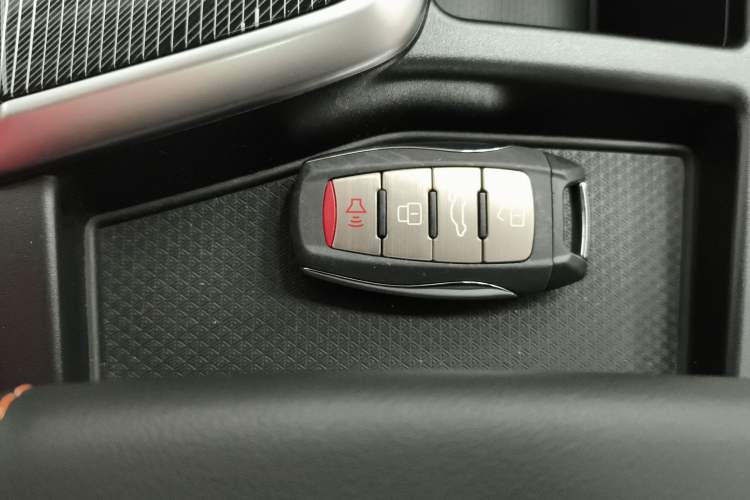 Used Haval LHERY 2021 High-Performance Version 1.5T Golden Rabbit Interior 1