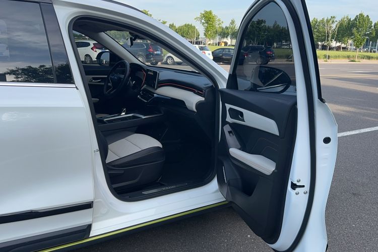 Used Haval LHERY 2021 High-Performance Version 1.5T Golden Rabbit Interior 1