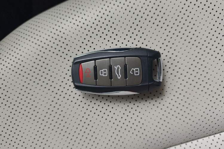 Used Haval LHERY 2021 High-Performance Version 1.5T Golden Rabbit Interior 1