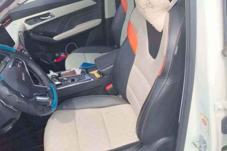 Used Haval LHERY 2021 High-Performance Version 1.5T Golden Rabbit Interior 2