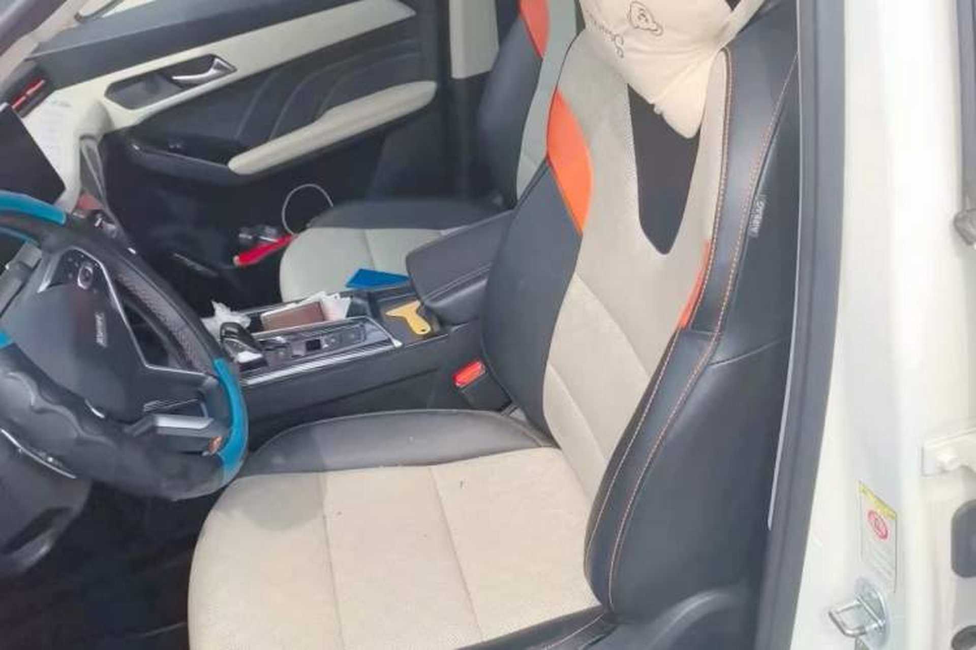 Used Haval LHERY 2021 High-Performance Version 1.5T Golden Rabbit Interior 2