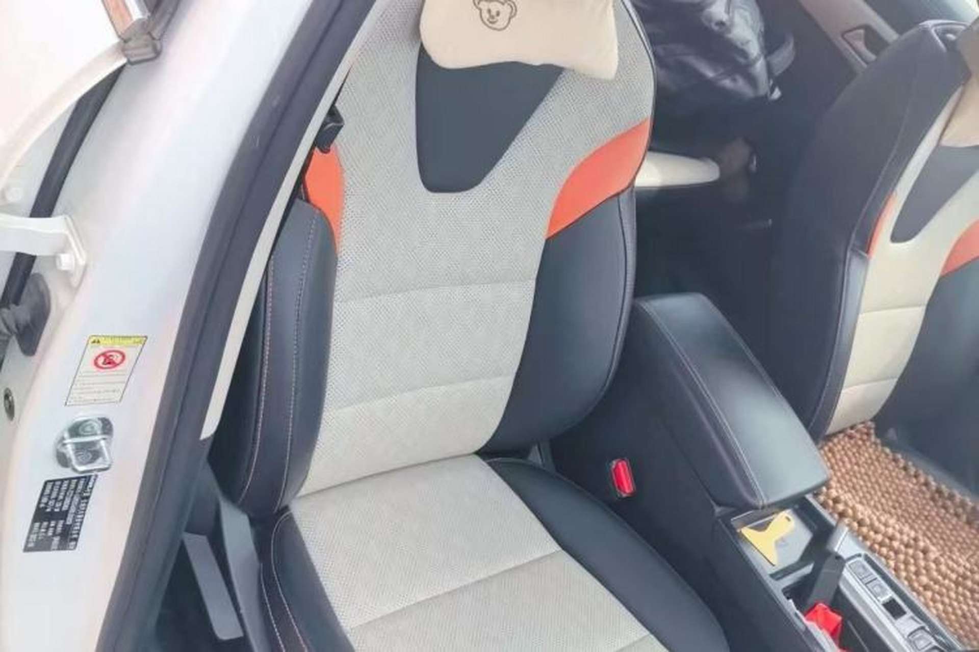 Used Haval LHERY 2021 High-Performance Version 1.5T Golden Rabbit Interior 4