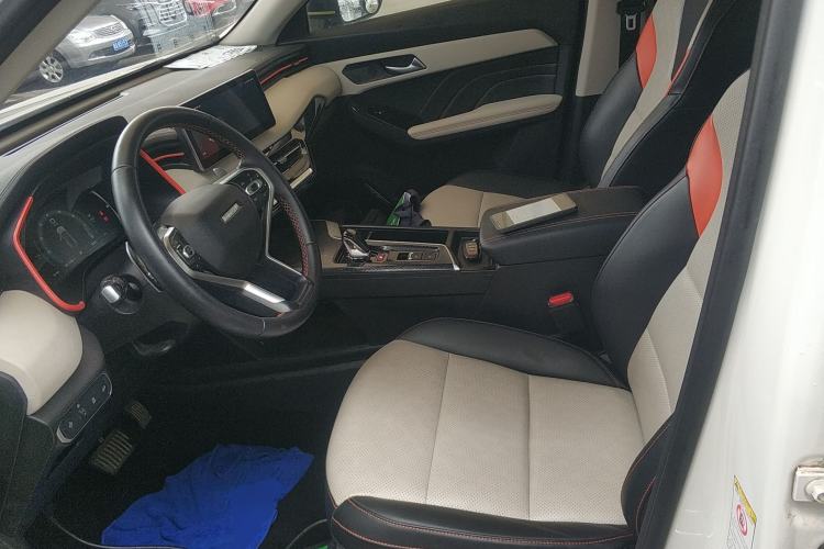 Used Haval LHERY 2021 GT Edition 1.5T Silver Rabbit Left Front Seat