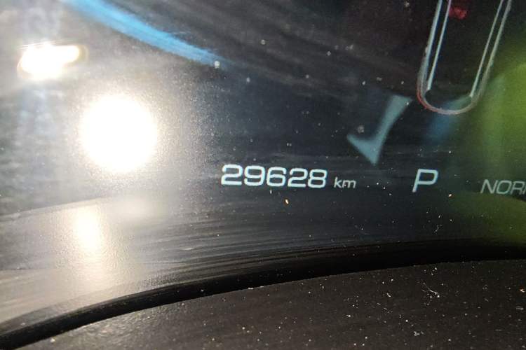 Used Haval LHERY 2021 High-Performance Version 1.5T Golden Rabbit Odometer Close Up