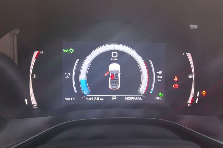 Used Haval LHERY 2021 High-Performance Version 1.5T Golden Rabbit Odometer Close Up