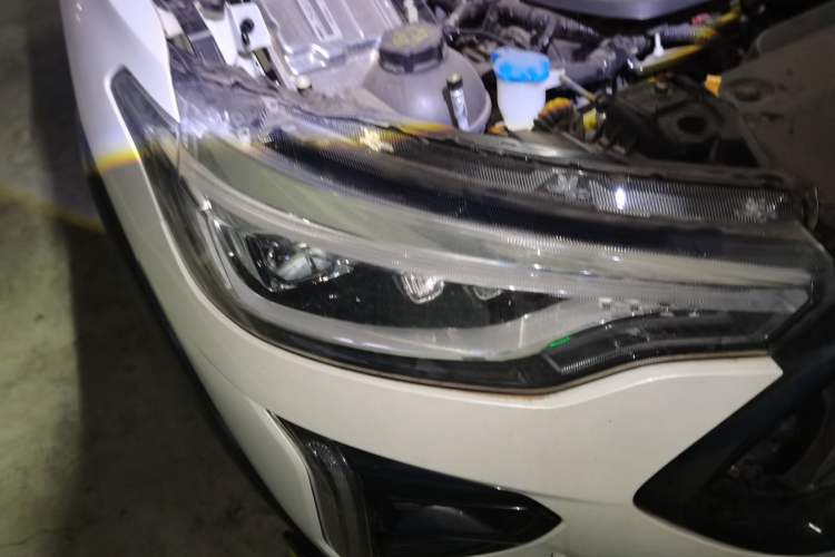 Used Haval LHERY 2021 High-Performance Version 1.5T Golden Rabbit Right Front Headlight