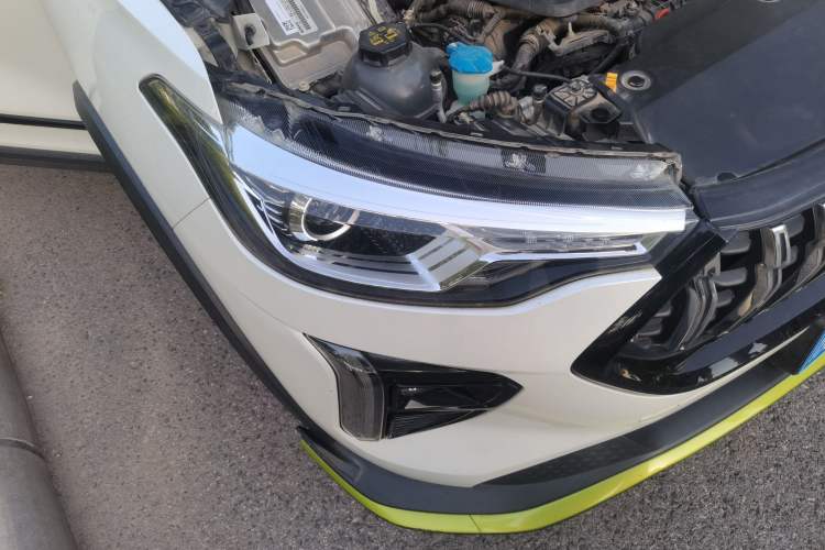 Used Haval LHERY 2021 GT Edition 1.5T Silver Rabbit Right Front Headlight