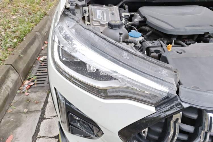 Used Haval LHERY 2021 High-Performance Version 1.5T Golden Rabbit Right Front Headlight