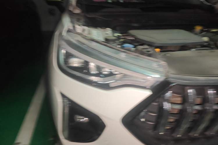Used Haval LHERY 2021 High-Performance Version 1.5T Golden Rabbit Right Front Headlight