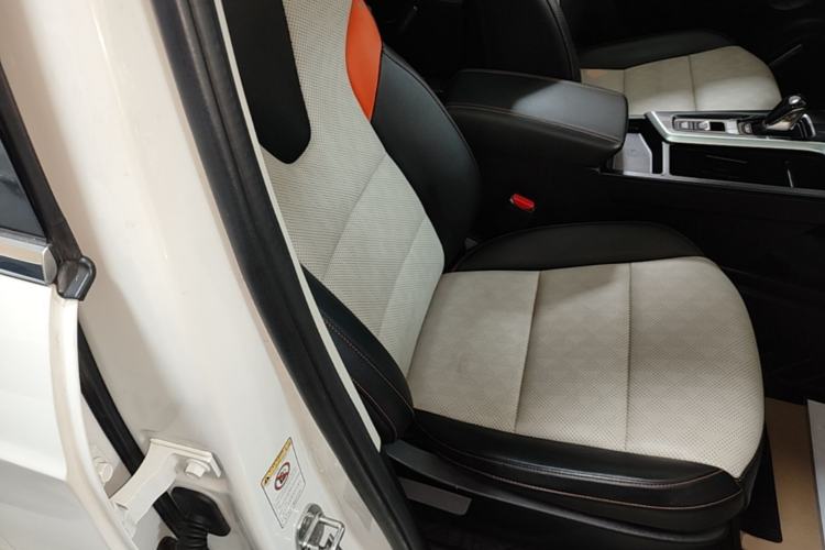 Used Haval LHERY 2021 High-Performance Version 1.5T Golden Rabbit Right Front Seat