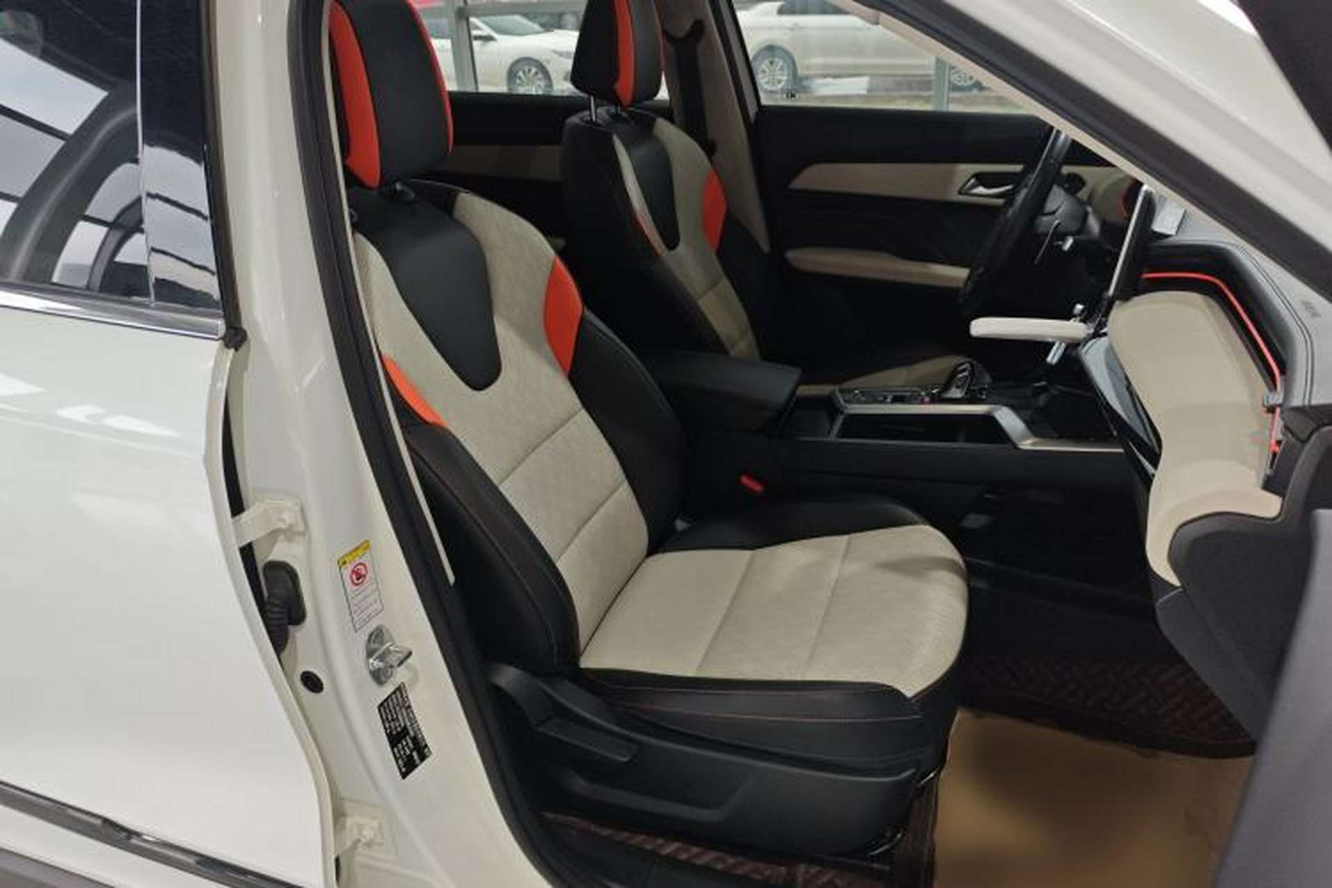 Used Haval LHERY 2021 High-Performance Version 1.5T Golden Rabbit Right Front Seat