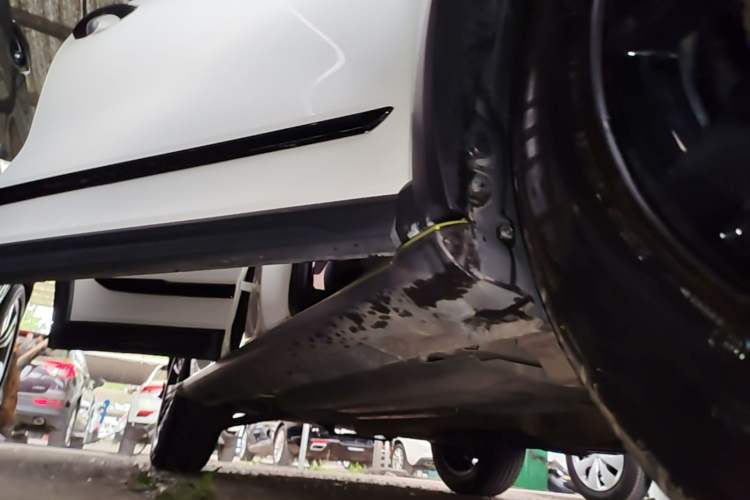 Used Haval LHERY 2021 High-Performance Version 1.5T Golden Rabbit Right Side Sill