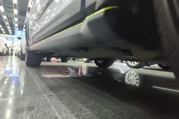 Used Haval LHERY 2021 GT Edition 1.5T Platinum Rabbit Right Side Sill