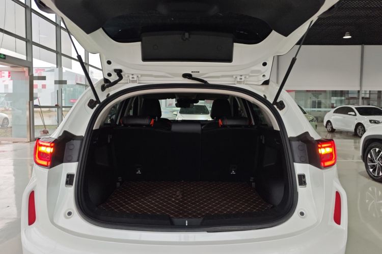 Used Haval LHERY 2021 High-Performance Version 1.5T Golden Rabbit Trunk