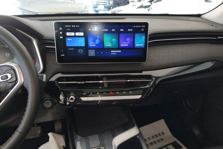 Used Haval LHERY 2022 Jingxiang Edition 1.5T Copper Rabbit Audio And AC Panel