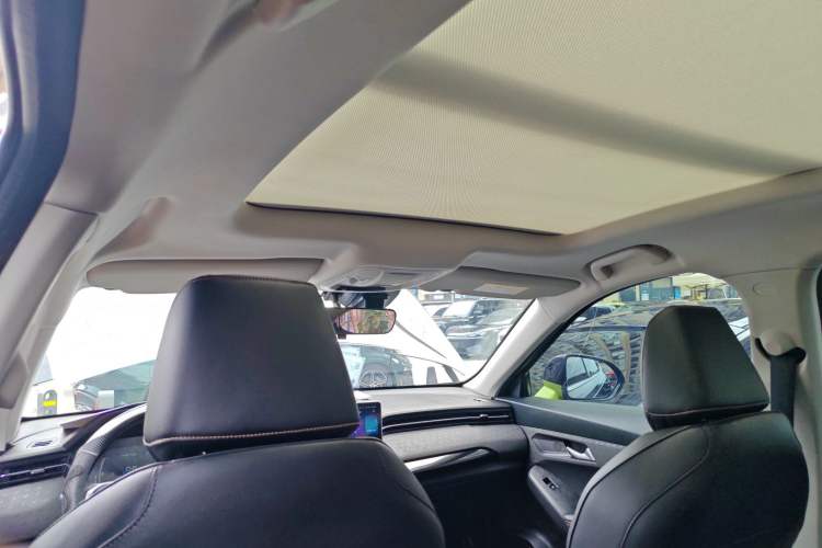 Used Haval LHERY 2022 Jingxiang Edition 1.5T Copper Rabbit Headliner