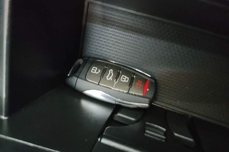 Used Haval LHERY 2022 Jingxiang Edition 1.5T Copper Rabbit Interior 1