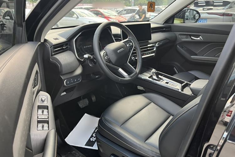 Used Haval LHERY 2022 Jingxiang Edition 1.5T Copper Rabbit Interior 2