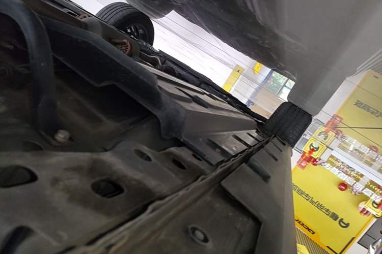 Used Haval LHERY 2022 Jingxiang Edition 1.5T Copper Rabbit Left Side Sill
