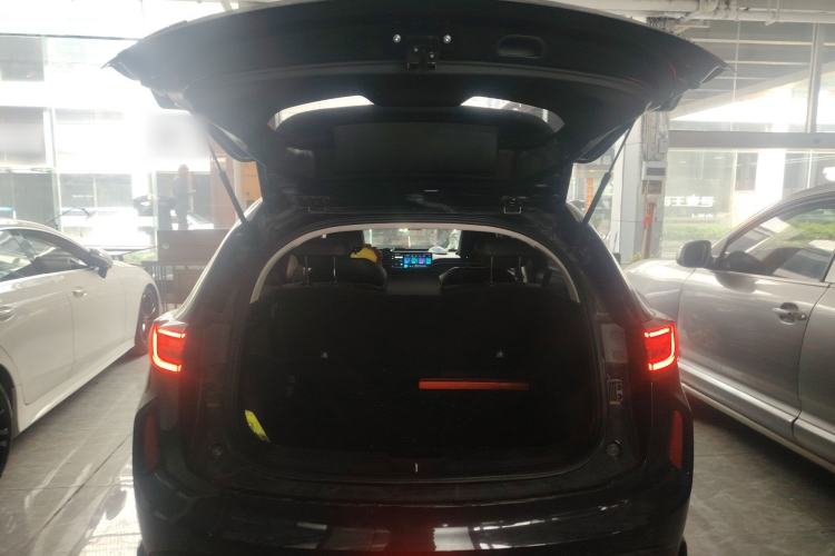 Used Haval LHERY 2022 Jingxiang Edition 1.5T Copper Rabbit Trunk