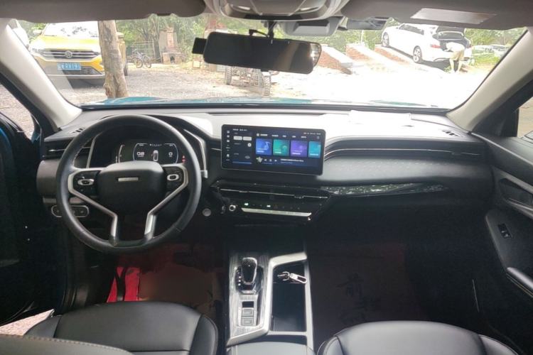 Used Haval LHERY 2022 Jingxiang Edition 1.5T Copper Rabbit Center Console