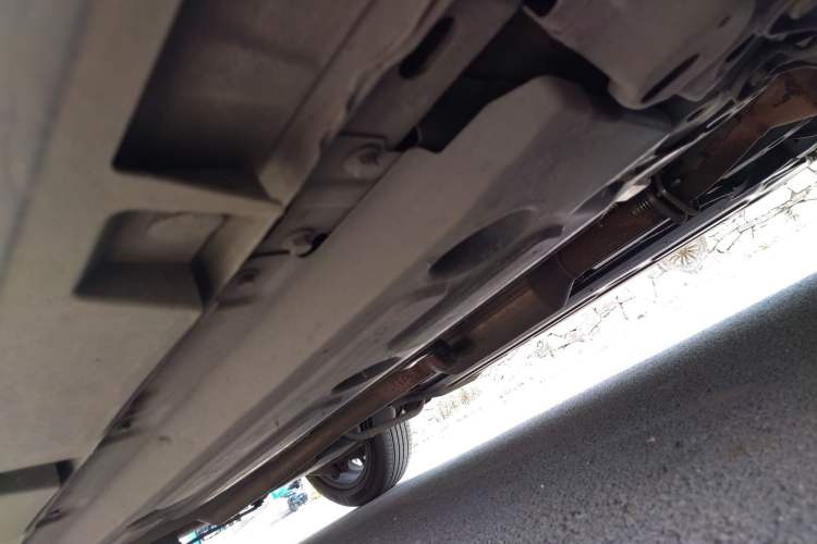 Used Haval LHERY 2022 Jingxiang Edition 1.5T Copper Rabbit Chassis Front Right