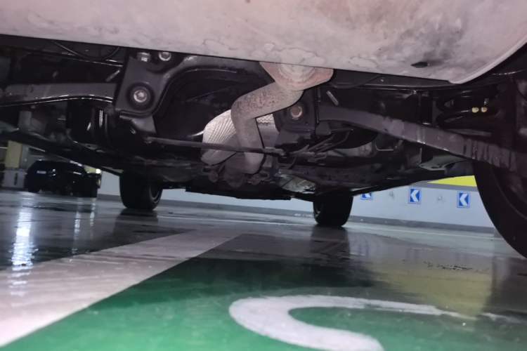 Used Haval LHERY 2022 Jingxiang Edition 1.5T Copper Rabbit Chassis Rear
