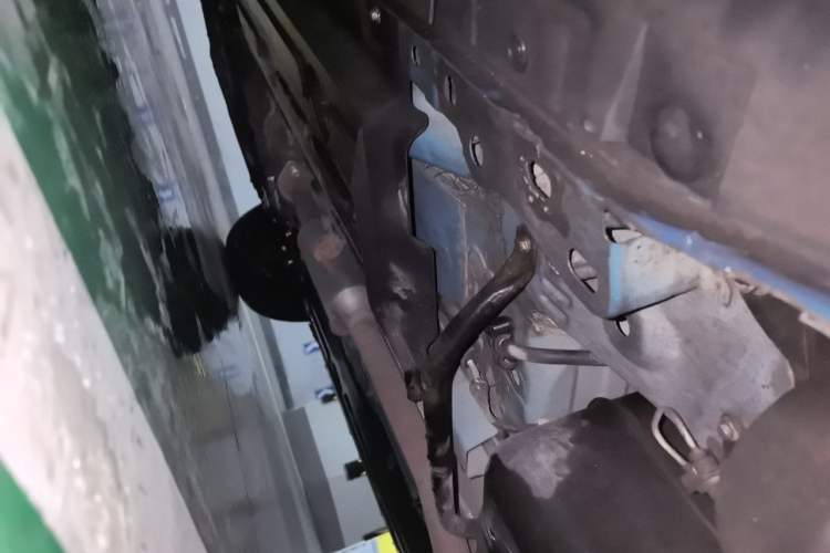 Used Haval LHERY 2022 Jingxiang Edition 1.5T Copper Rabbit Chassis Rear Left