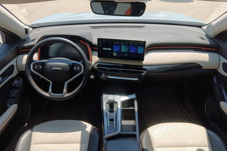 Used Haval LHERY 2022 1.5L DHT King Rabbit Interior 2