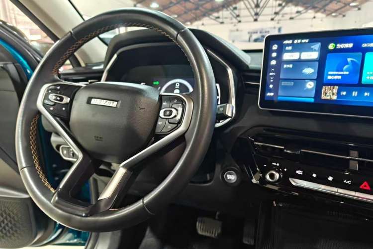 Used Haval LHERY 2022 Jingxiang Edition 1.5T Copper Rabbit Interior 2