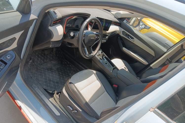 Used Haval LHERY 2022 1.5L DHT King Rabbit Interior 3