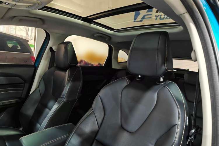 Used Haval LHERY 2022 Jingxiang Edition 1.5T Copper Rabbit Interior 4