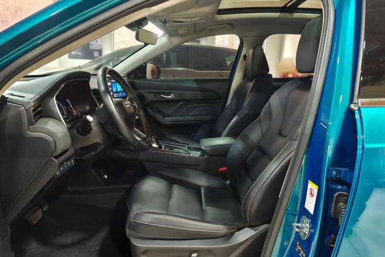 Used Haval LHERY 2022 Jingxiang Edition 1.5T Copper Rabbit Interior 5