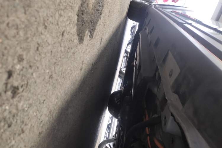 Used Haval LHERY 2022 1.5L DHT King Rabbit Left Side Sill