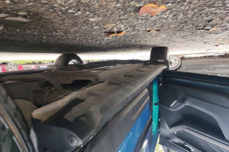 Used Haval LHERY 2022 Jingxiang Edition 1.5T Copper Rabbit Left Side Sill