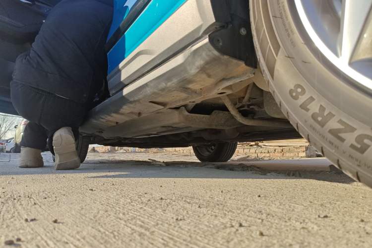 Used Haval LHERY 2022 Jingxiang Edition 1.5T Copper Rabbit Left Side Sill