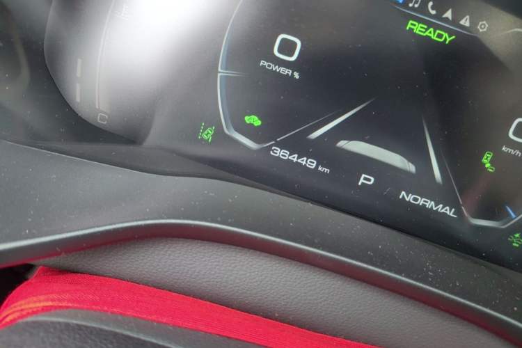 Used Haval LHERY 2022 1.5L DHT King Rabbit Odometer Close Up