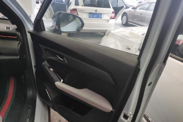 Used Haval LHERY 2022 1.5L DHT King Rabbit Right Front Door Interior