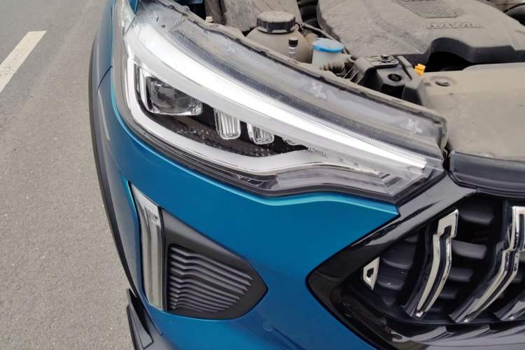 Used Haval LHERY 2022 Jingxiang Edition 1.5T Copper Rabbit Right Front Headlight