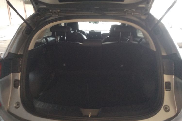 Used Haval LHERY 2022 Jingxiang Edition 1.5T Copper Rabbit Trunk