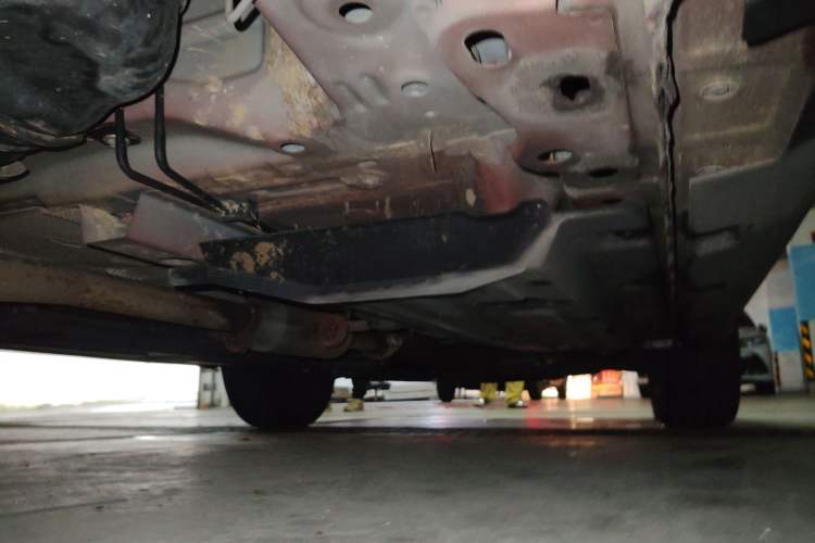 Used Haval LHERY 2022 Jingxiang Edition 1.5T Copper Rabbit Chassis Rear Right