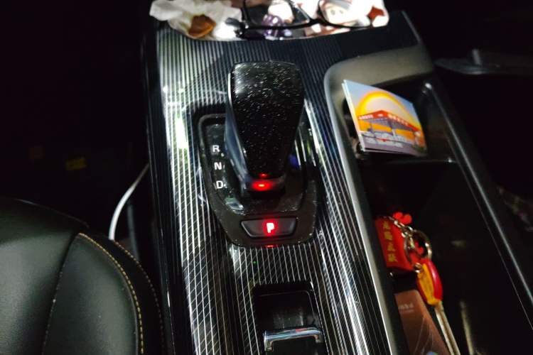 Used Haval LHERY 2022 Jingxiang Edition 1.5T Copper Rabbit Gear Lever